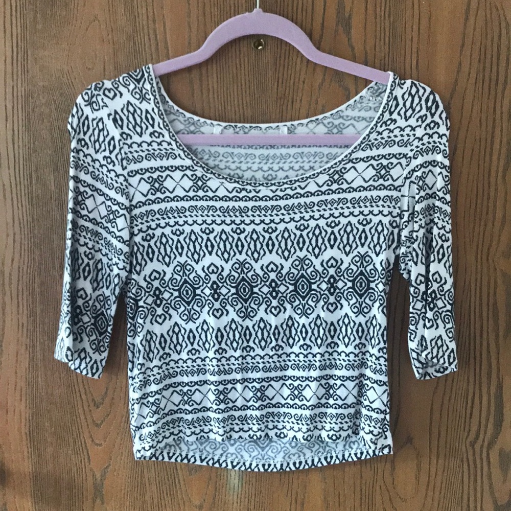 medium crop top